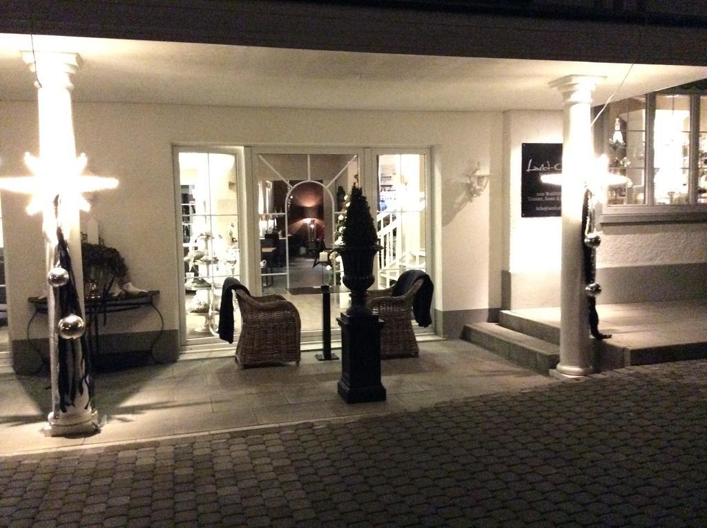 Landcafe Mit Mini Hotel Burgdorf Exterior photo