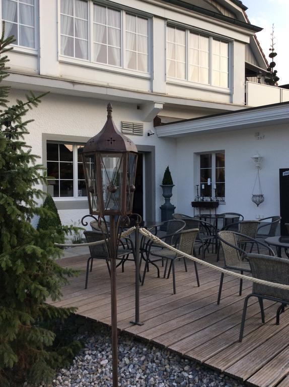 Landcafe Mit Mini Hotel Burgdorf Room photo